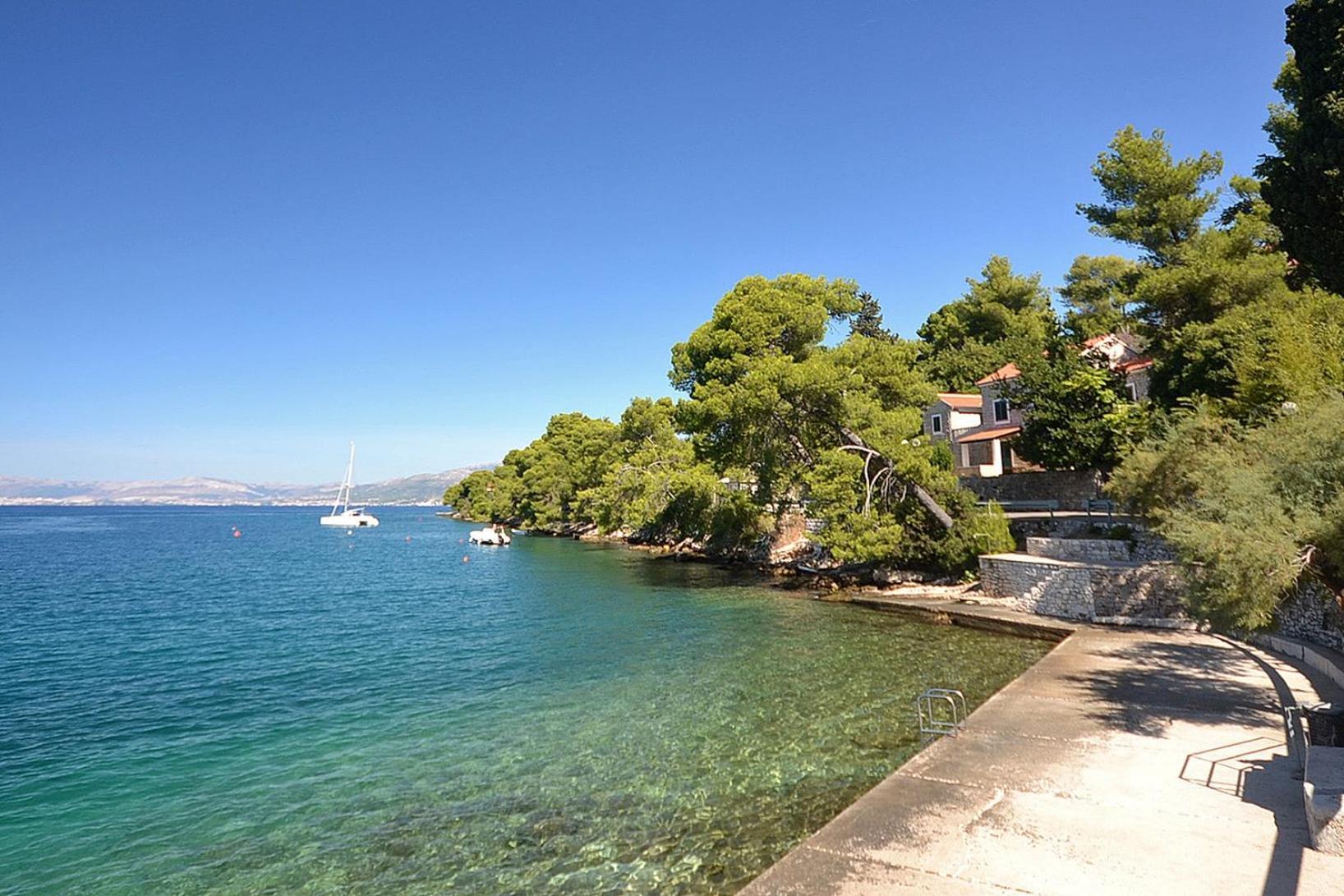 Apartments By The Sea Splitska, Brac - 2923 Postira Kültér fotó
